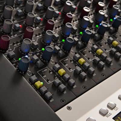 Neve Genesys Black 32 Console Package image 3