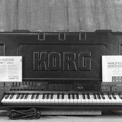 Korg Kronos X 61-Key Music Workstation Synthesizer in Very Good Condition