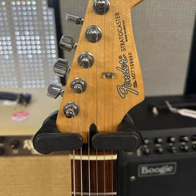 Fender Standard Roland Ready Stratocaster 2006 - 2012 - Arctic White image 5