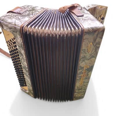 WWII German Button Accordion Solo Bolero 1939-1945 Rare Trophy Italy or Germany image 2