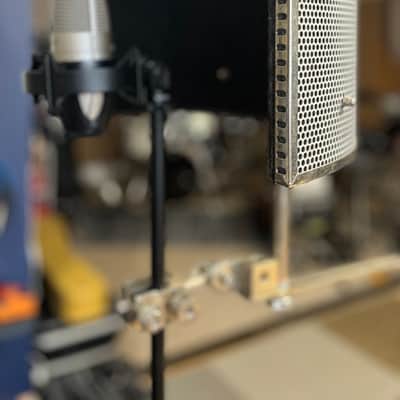 sE Electronics Reflexion Filter Pro 2010s - Silver / Black image 7
