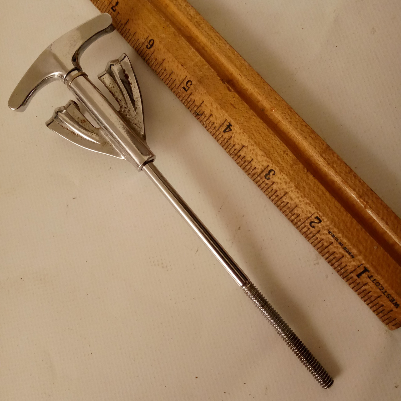 Ludwig Bass Drum Long Tension T-Rod+Claw 6"Chrome Vintage 60s Club-Date Keystone — main photograph