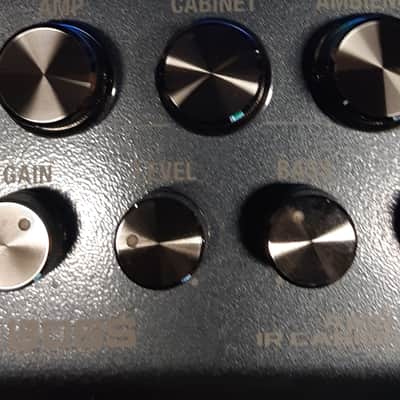 Boss IR-200 Amp and IR Cabinet 2021 - Present - Silver image 3