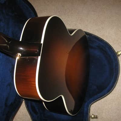 2001 Gibson J-150 image 2