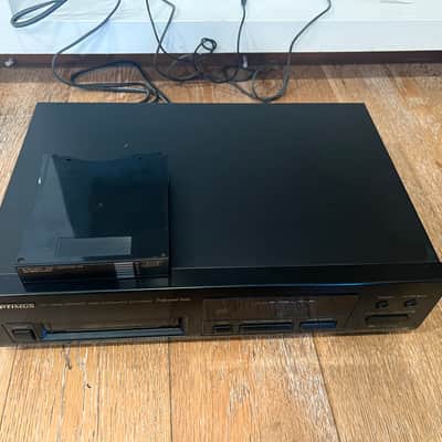 Optimus CD-7200 Compact Disc Automatic Charger Professional Series, Read image 3