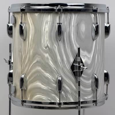 Gretsch 18/12/12/14/5.5x14" 60's Round Badge Bop Drum Set - White Satin Flame image 14