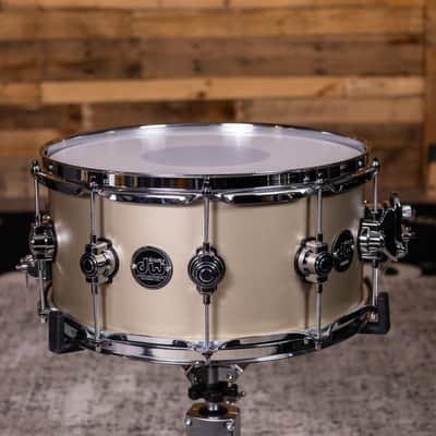 DW- DRPT6514SSGT- DW  Performance Series Snare Drum 6.5x14 Hard Satin Lacquer - Gold Mist image 1