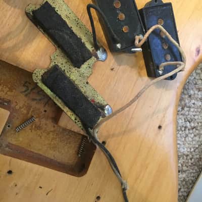 Fender Precision Bass Guitar Pickup 1959 with Copper shielding and screws , springs image 4
