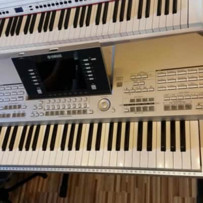 Yamaha Tyros 2 Silver workstation keyboard image 5