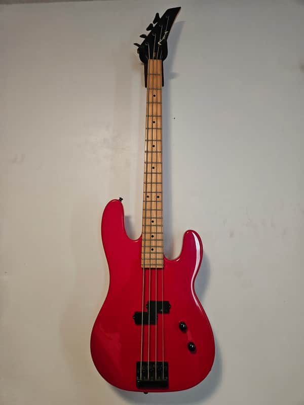 Charvel B1 1985 - Red image 1