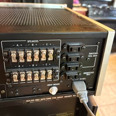 Accuphase E-202 integrated pre amp image 7