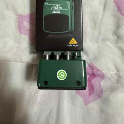 Behringer UV300 Ultra Vibrato Pedal with Modest Mike SLOW MOD image 6