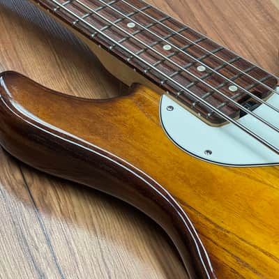 Fender American Deluxe Dimension Bass V Violin Burst image 9