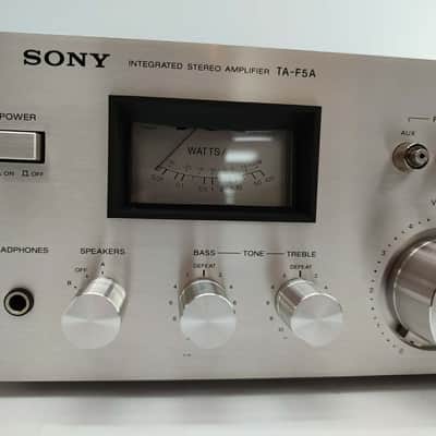 Sony Integrated Amplifier 2 x 100 Watts - 8 Ohms 1977-1979 - Silver image 2