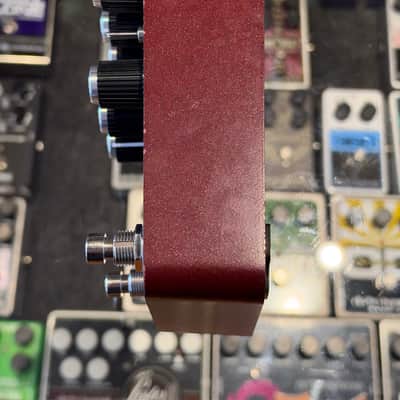 Universal Audio Ruby ’63 Top Boost Amplifier - Ruby / Silver image 2