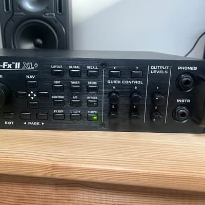 Fractal Audio Axe-FX II XL+ 2015 - 2018 - Black image 6