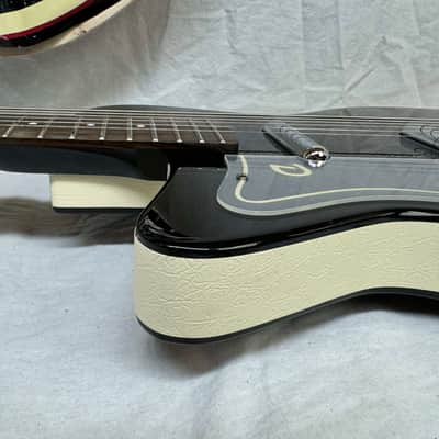 Danelectro Left-Handed Lefty '56 Singlecut Baritone Guitar - Black image 16