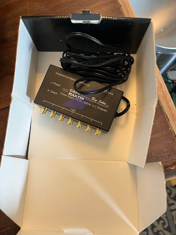 Carl Martin Big John - 7 outputs in excellent condition (DC patch cables not included) image 1