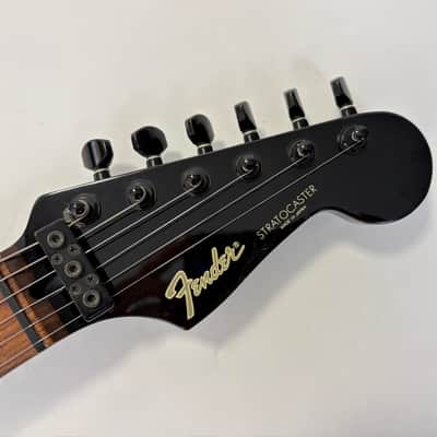 Fender Stratocaster ST-556 Boxer Red 1985-1986 made in Japan image 2