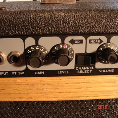 Crate CR112 Combo Guitar Amplifier image 3
