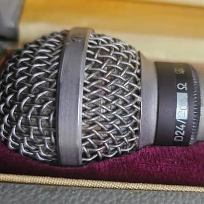 Vintage AKG D24/200ohm in original box image 1