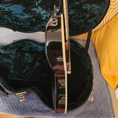 Vox Virage SC with OEM hardcase image 13