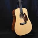 Martin D-18 Golden Era 2013 in Like-New condition. Sound Canon!