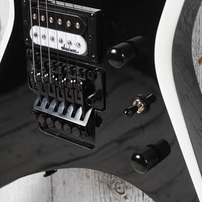 Jackson JS Series Warrior JS32 Solid Body Electric Guitar Black w White Bevels image 4