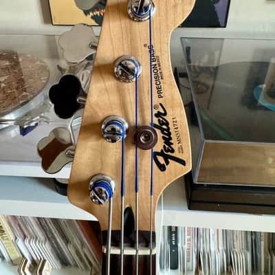 Fender Precision Bass  2004 - Gloss black - Black Label image 3