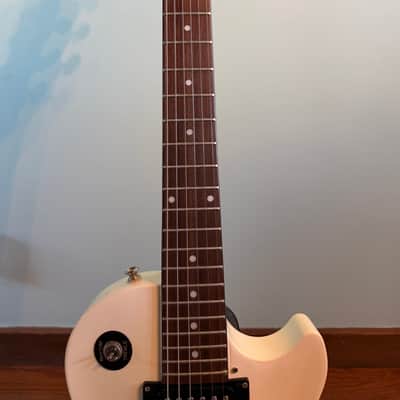 2009 Epiphone Les Paul Studio in Alpine White *Comes with Hard Case* image 11