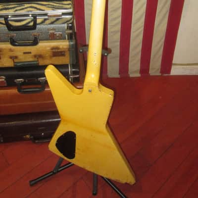 1985 Gibson Designer Series Explorer Bass White w/ Black Stripes image 4