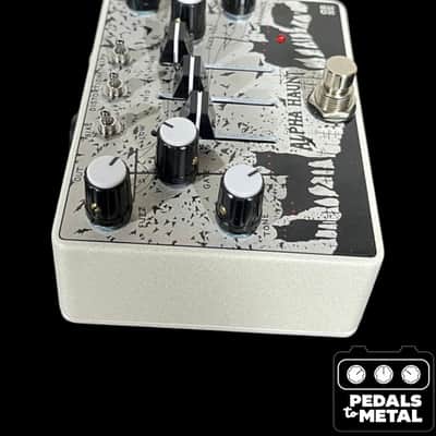 Old Blood Noise Endeavors Alpha Haunt V2 2019 - Present - Graphic - X14696 image 5
