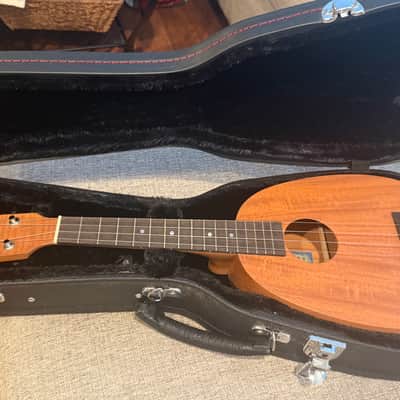 MP Cali  Baritone Ukulele Hand-Crafted Mike Periera Limited run with case image 5