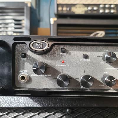 Ampeg SVT-6 PRO 1100-Watt Bass Amp Head 2005 - 2006 - Black image 4