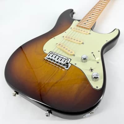 2015 Tom Anderson Classic - Tobacco Burst image 2