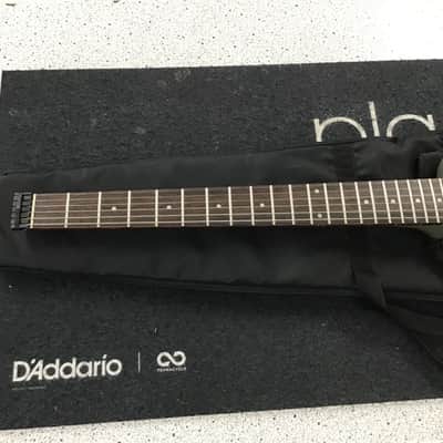 Steinberger Spirit Headless Guitar w/Bag image 9