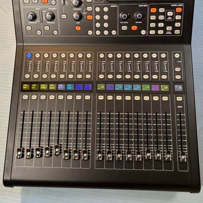 Midas M32R LIVE Digital Mixing Console 2018 - Present - Black image 8