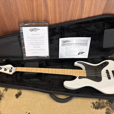 Brubaker JXB USA 4 Performance Series bass with BOB technology 2025 - Casablanca white image 2