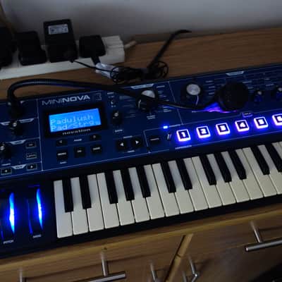 Novation MiniNova 37-Key 18-Voice Synthesizer 2012 - Present - Blue