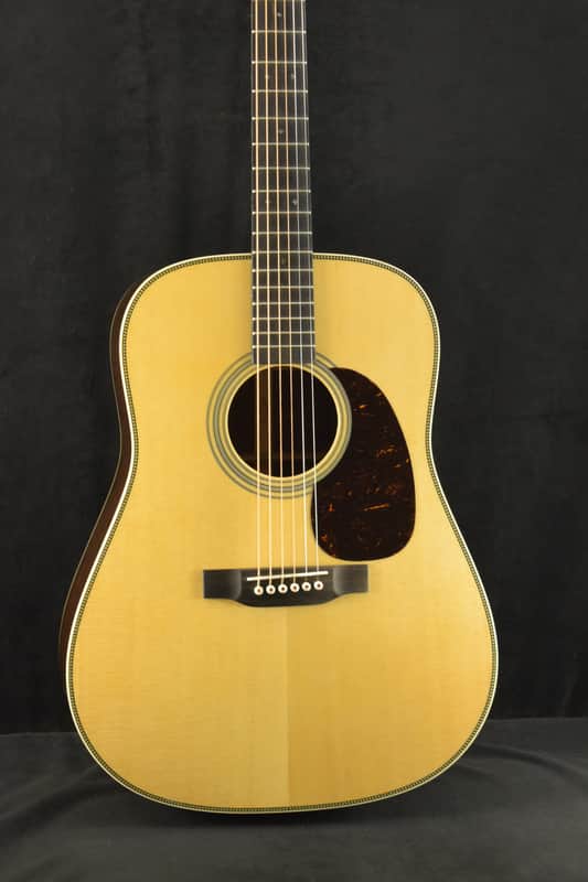 Martin HD-28 Natural image 1
