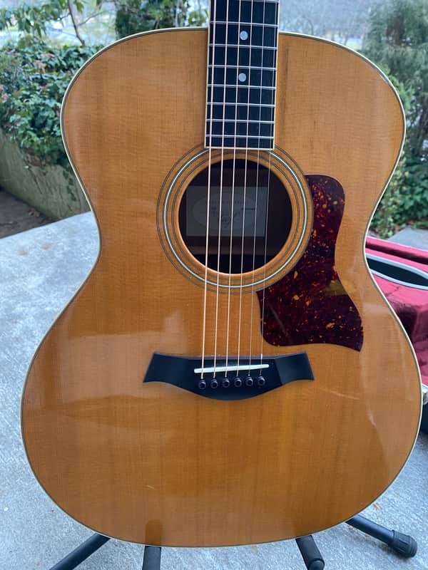 Taylor 414 with Ovangkol Body 2001 - Natural image 1