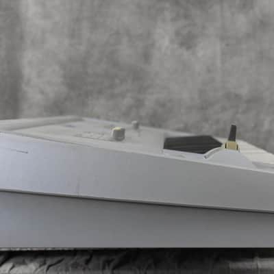 KORG TRITON 61-Key Music Workstation Synthesizer in Very Good condition image 13