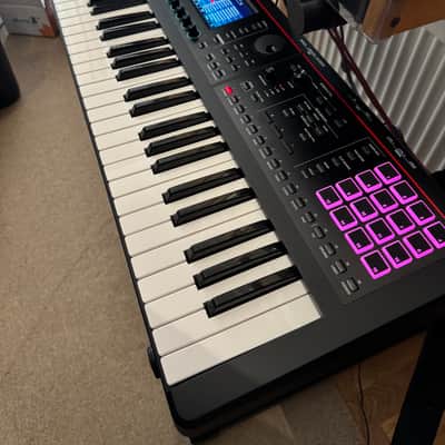 Roland FANTOM-06 61-Key Workstation image 2