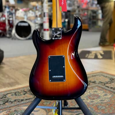 Fender American Professional Classic Stratocaster HSS, 3 Tone Sunburst W/ Free Shipping & Gig Bag image 6