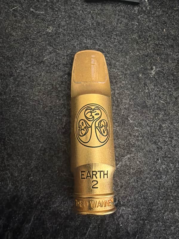 Theo Wanne Earth