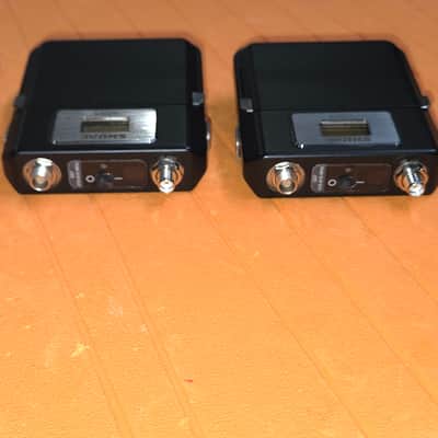 Two (2) Shure ADX1 Digital Wireless Bodypack Transmitters with LEMO3 (G57: 470 to 608 MHz) imagen 9
