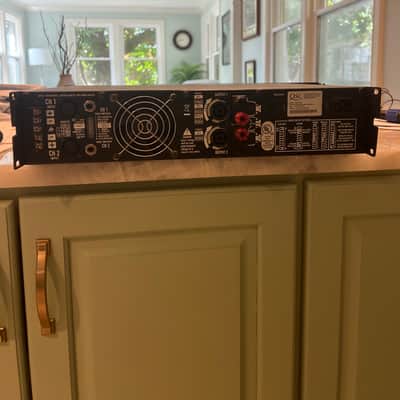 QSC RMX2450 2400-Watt Professional Power Amp 2000s - Black image 2