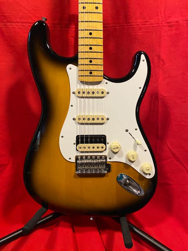 Fender JV Modified '50s Stratocaster HSS 2022 - 2024 - 2-Tone Sunburst