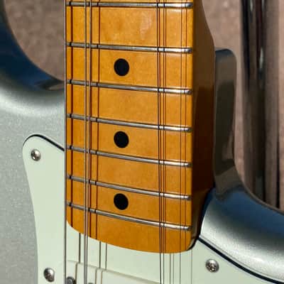 Fender 50's Traditional Stratocaster- Competition Stripe-MIJ image 9