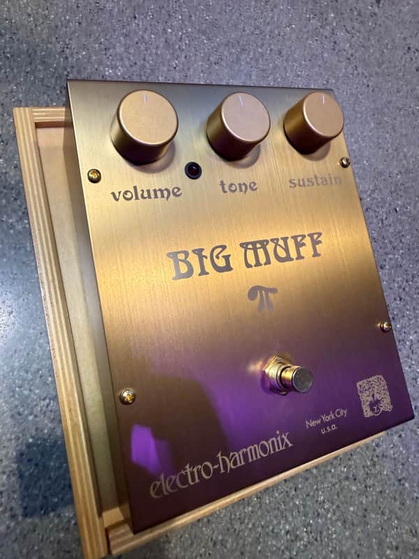 Electro-Harmonix Double Anniversary Big Muff Pi 2024 - Gold image 1